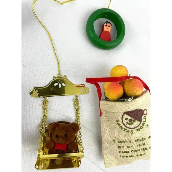 21x VTG Holiday Ornaments Christmas Satin Balls Stocking Snowman Fruit - Picture 7 of 9